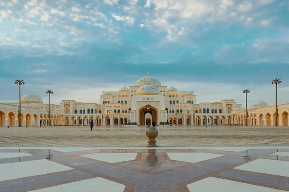 Abu Dhabi City Tour With Qasr Al Watan