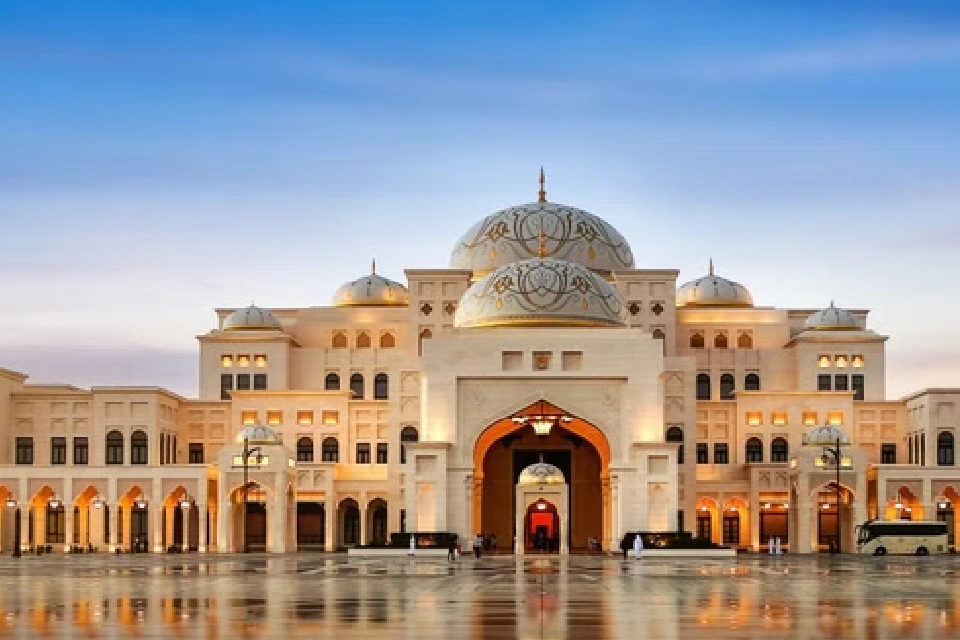 Abu Dhabi City Tour With Qasr Al Watan – Tour Dubai Xpert